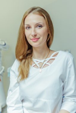 Медицинская сестра стоматологического кабинета Соколовская Юлия Евгеньевна