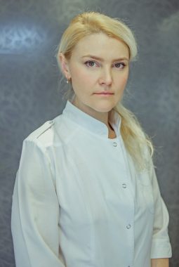 Старшая медицинская сестра стоматологии Филатова Елена Анатольевна