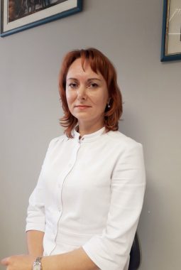 Врач-стоматолог-терапевт 1-й квалификационной категории Ретюхина Оксана Константиновна